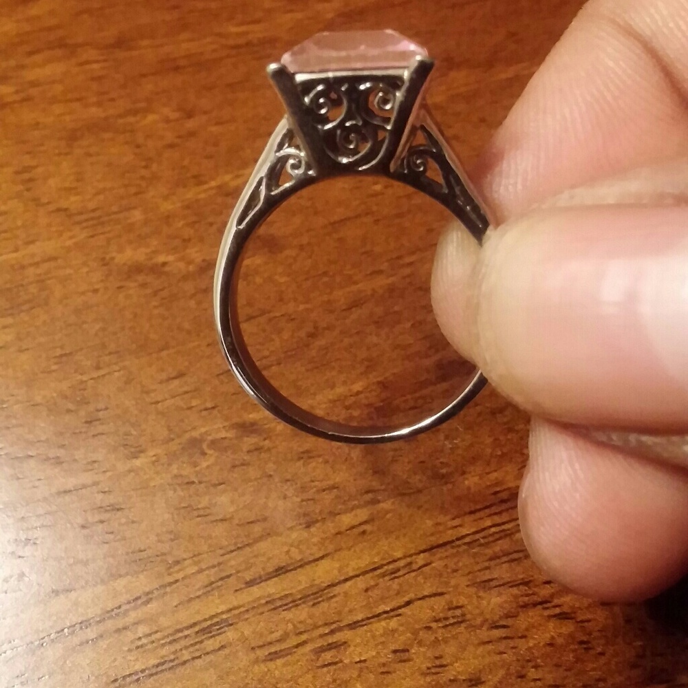 Ring - Picture 2 of 2